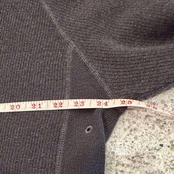 Men's Tommy Bahama Black Sweater Size Large 100% Cotton - Picture 3 of 5